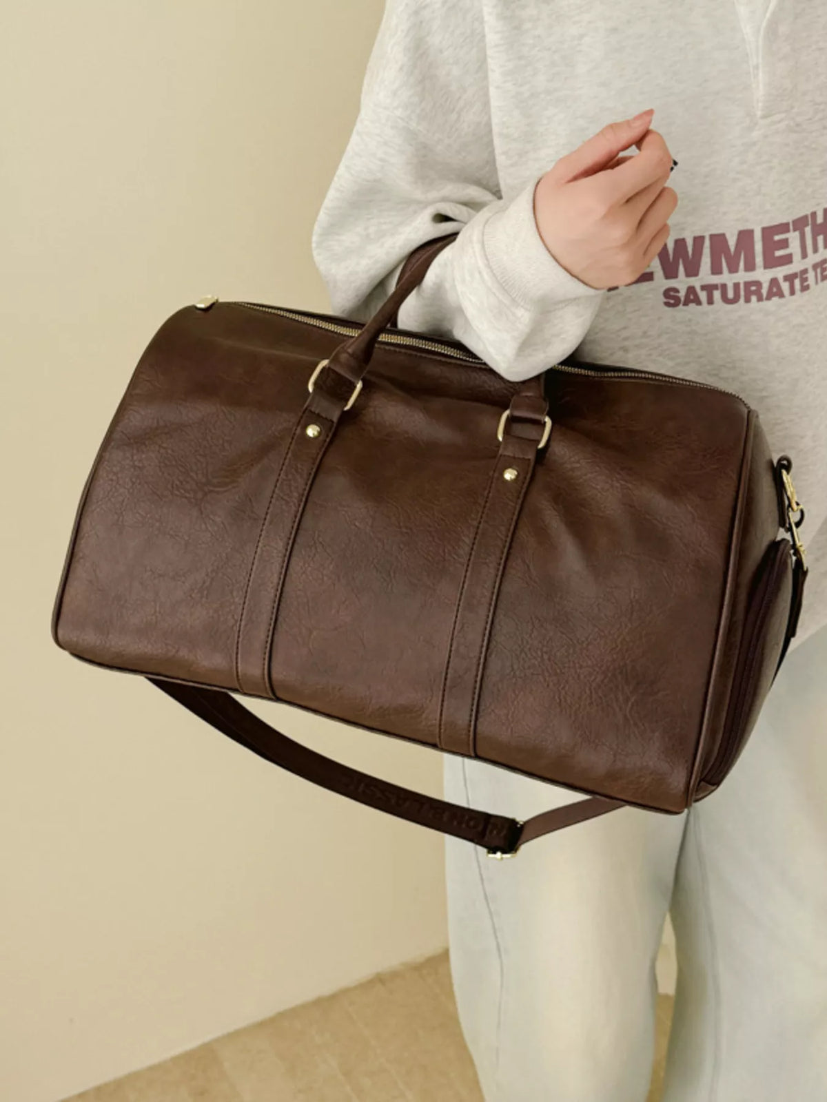 PU leather duffel bag main compartment interior