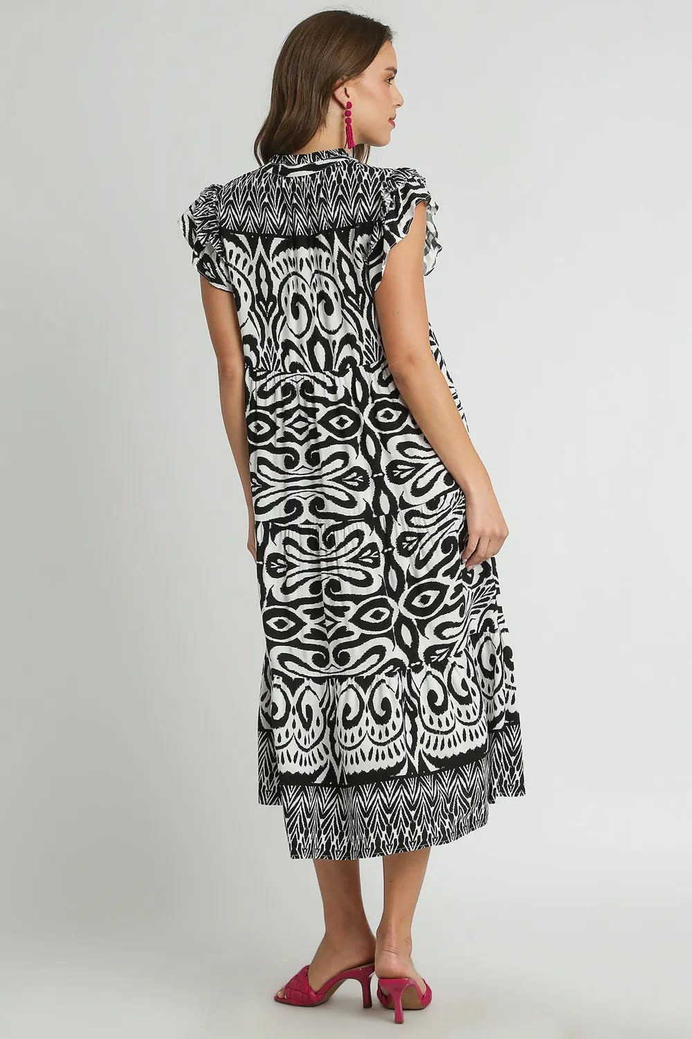 Border Print Ruffle Cap Sleeve Midi Dress Plus Size in Black side view