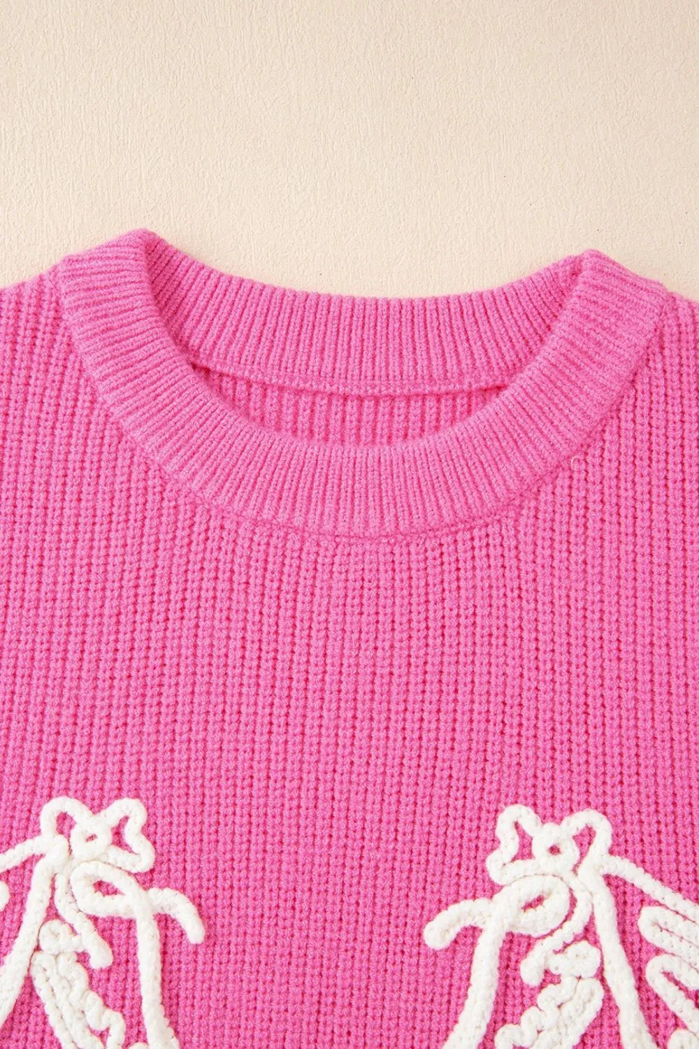 Western Horse Embroidered Round Neck Sweater in Fuchsia styled look