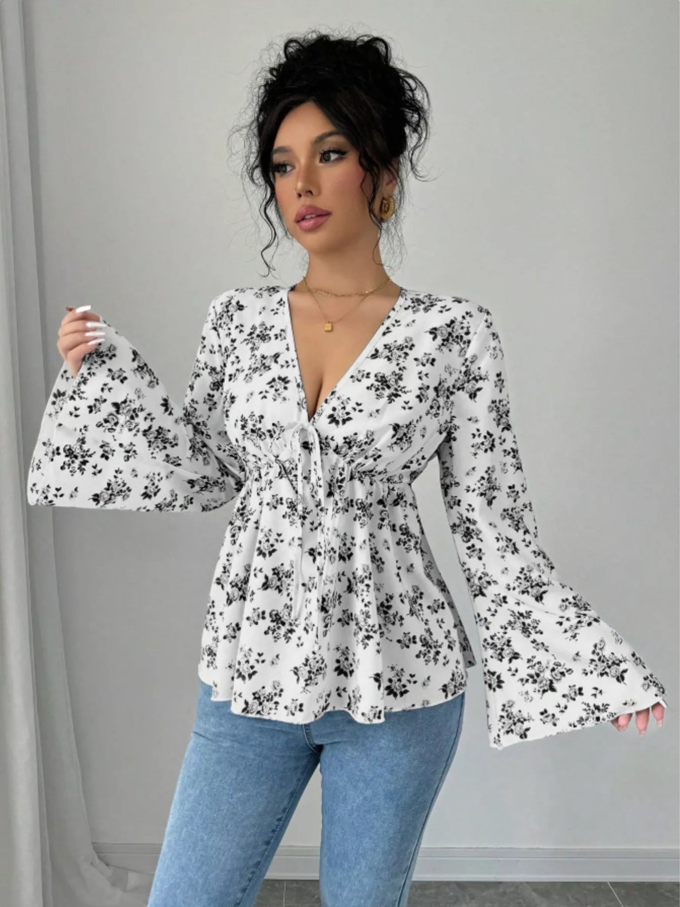 Floral Print V-Neck Long Sleeve Blouse - Fashorio
