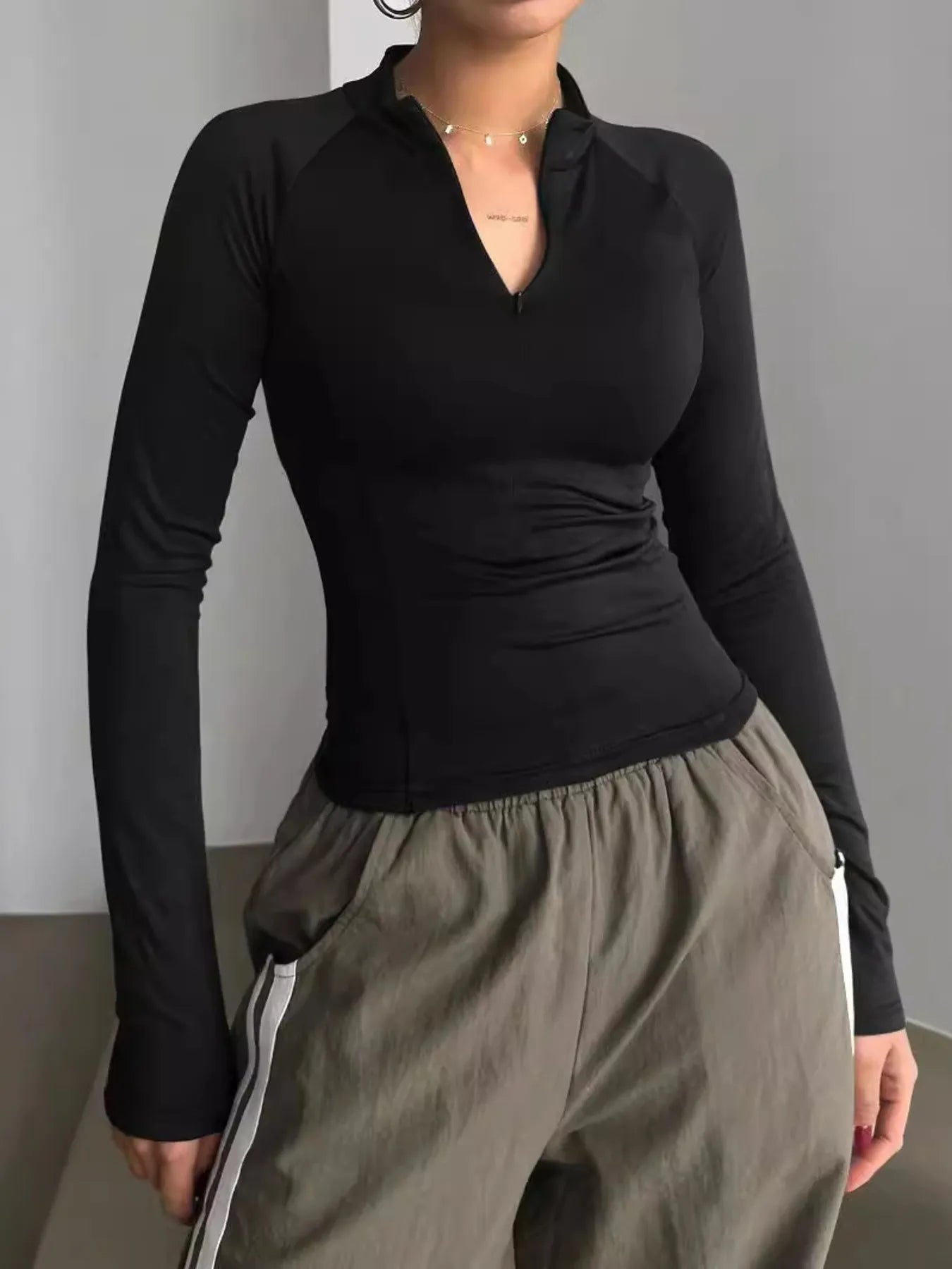 Long Sleeve Zip Front Fitted T-Shirt Black - Fashorio