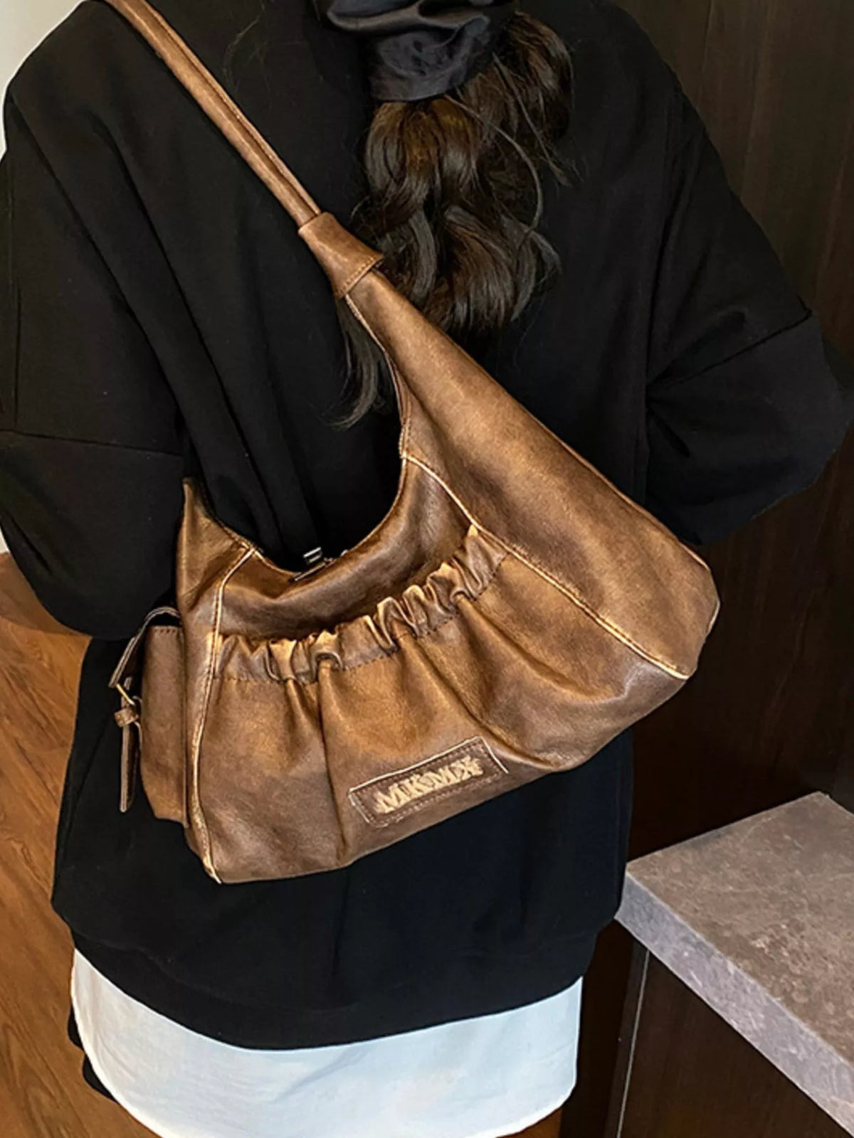 Vintage hobo bag rear view