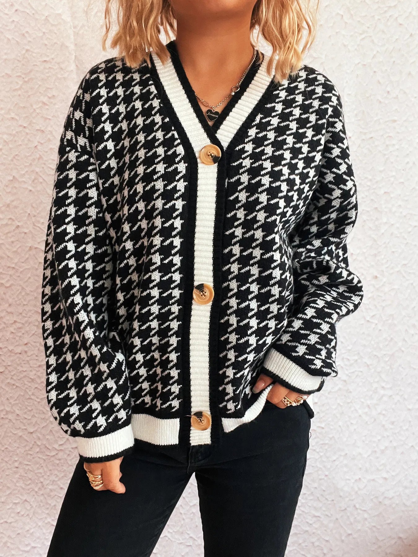 Houndstooth Pattern V-Neck Button-Up Cardigan - Fashorio