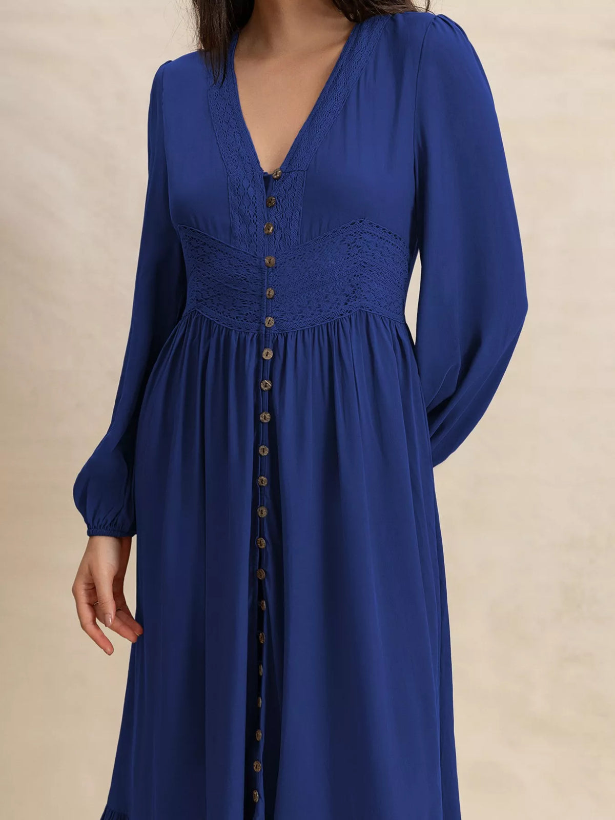 Long sleeve viscose maxi dress with ruched waist