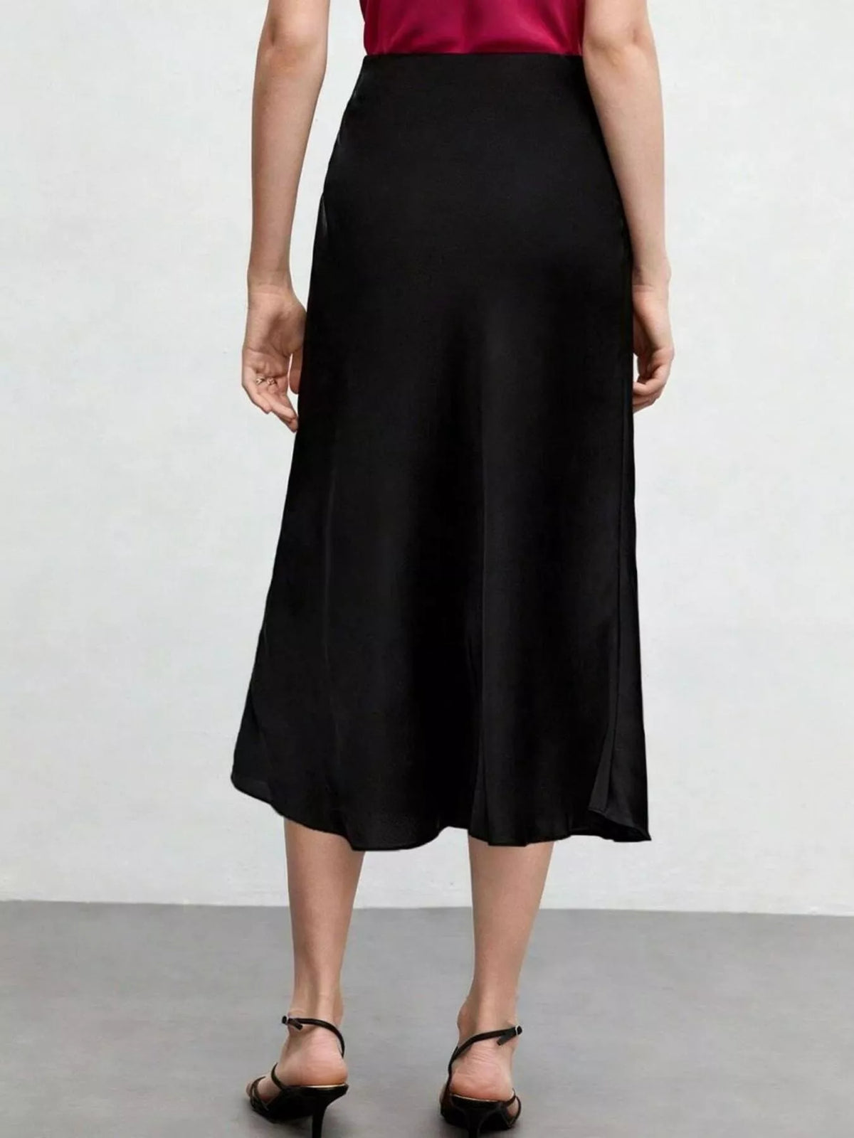 Black high waist midi skirt, detail view