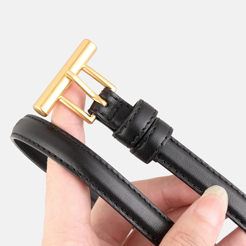 Leather belt with golden T bar buckle full view