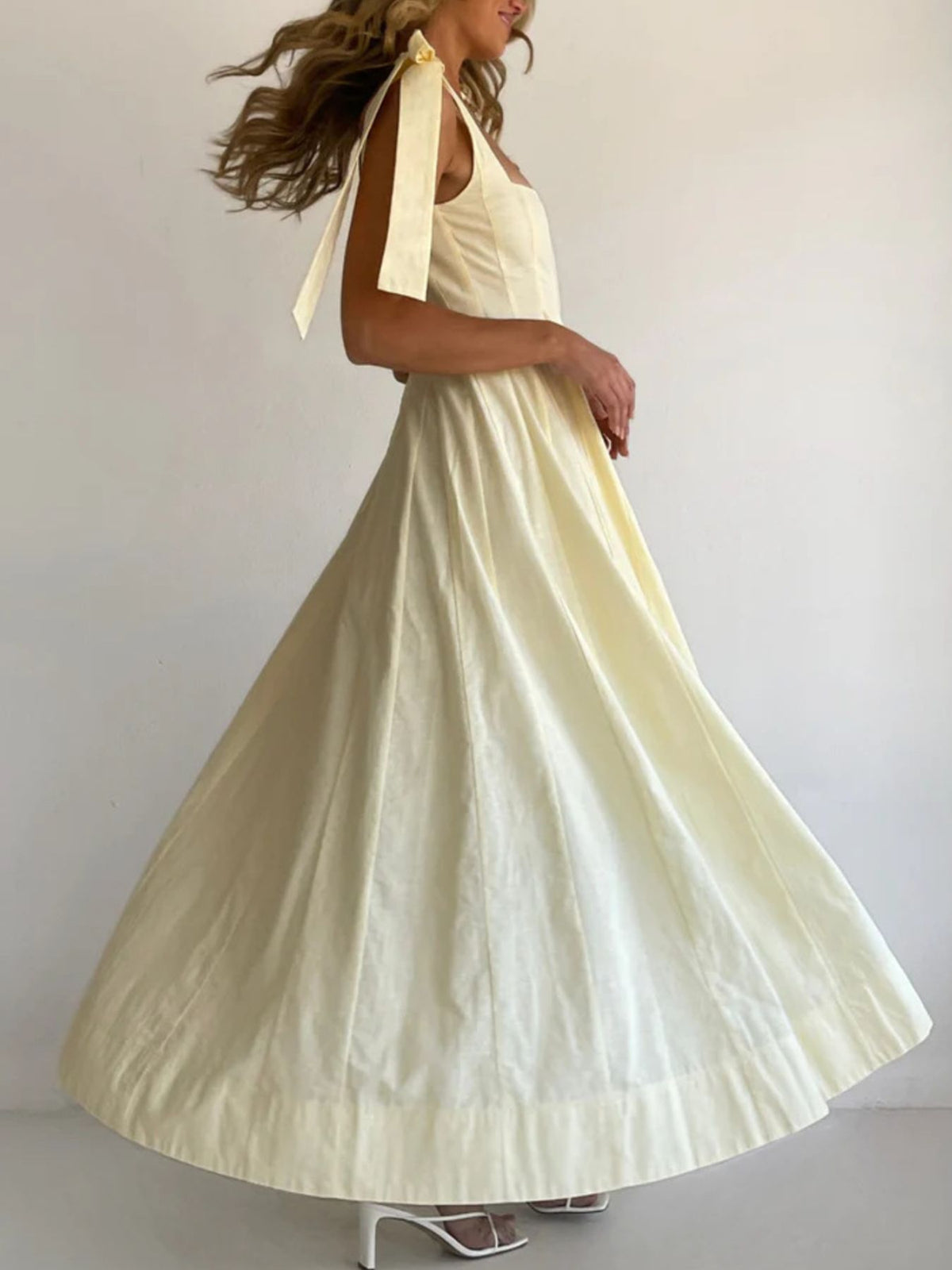 Gradient tie shoulder maxi dress fabric detail