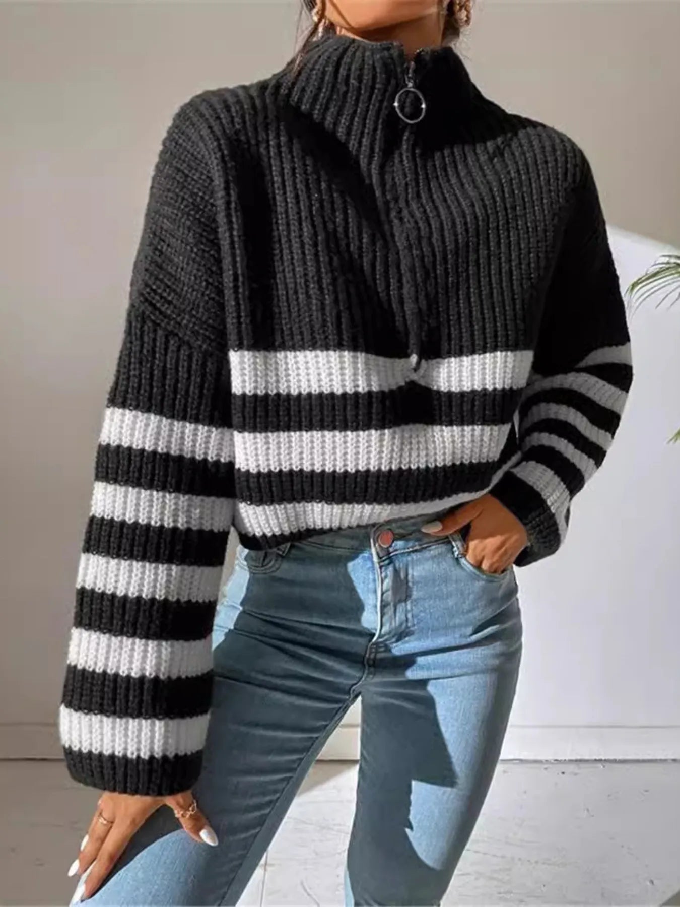 Striped Half Zip Cropped Sweater - Fashorio