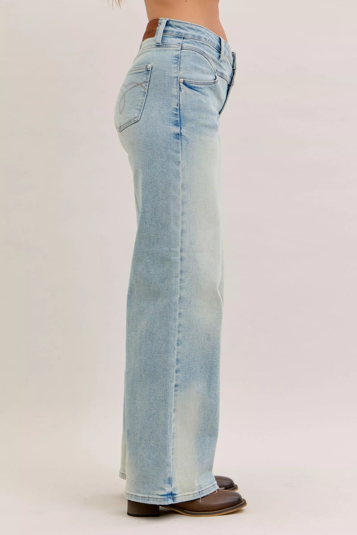 Judy Blue medium wash column jeans side view