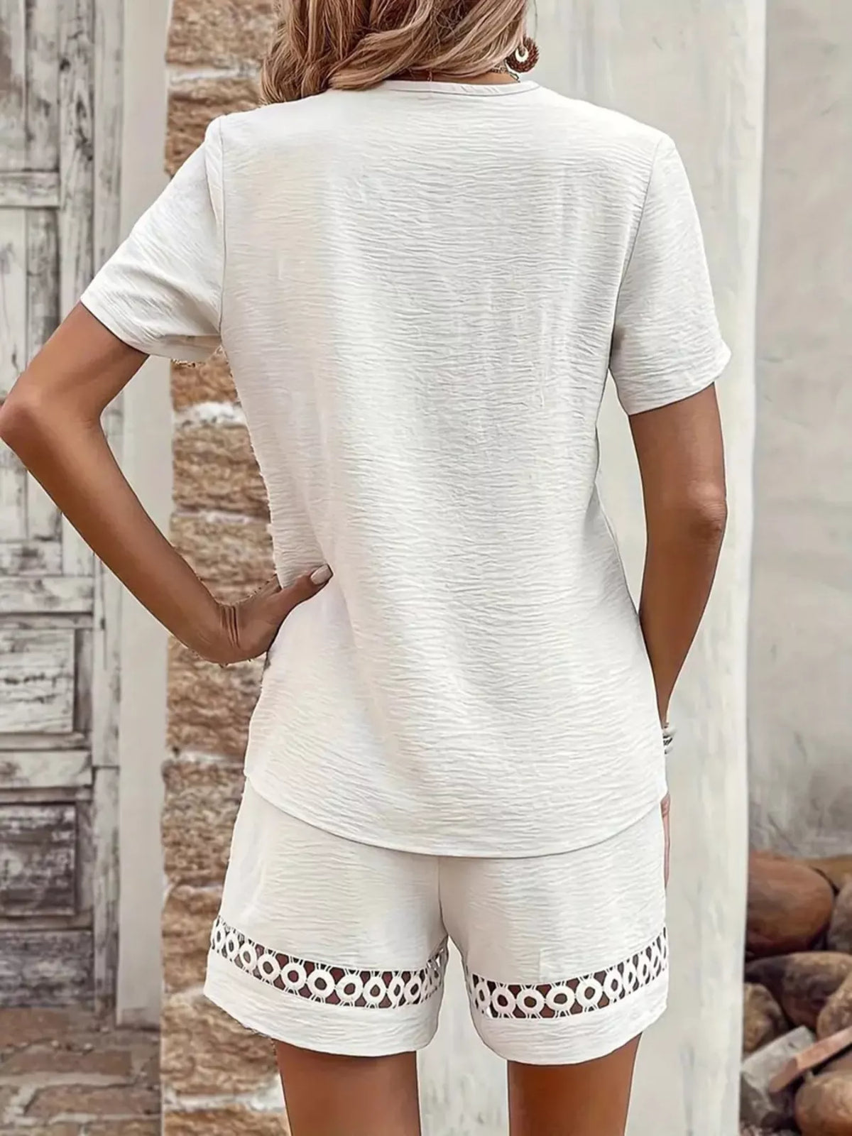 Lace trim V neck top detail