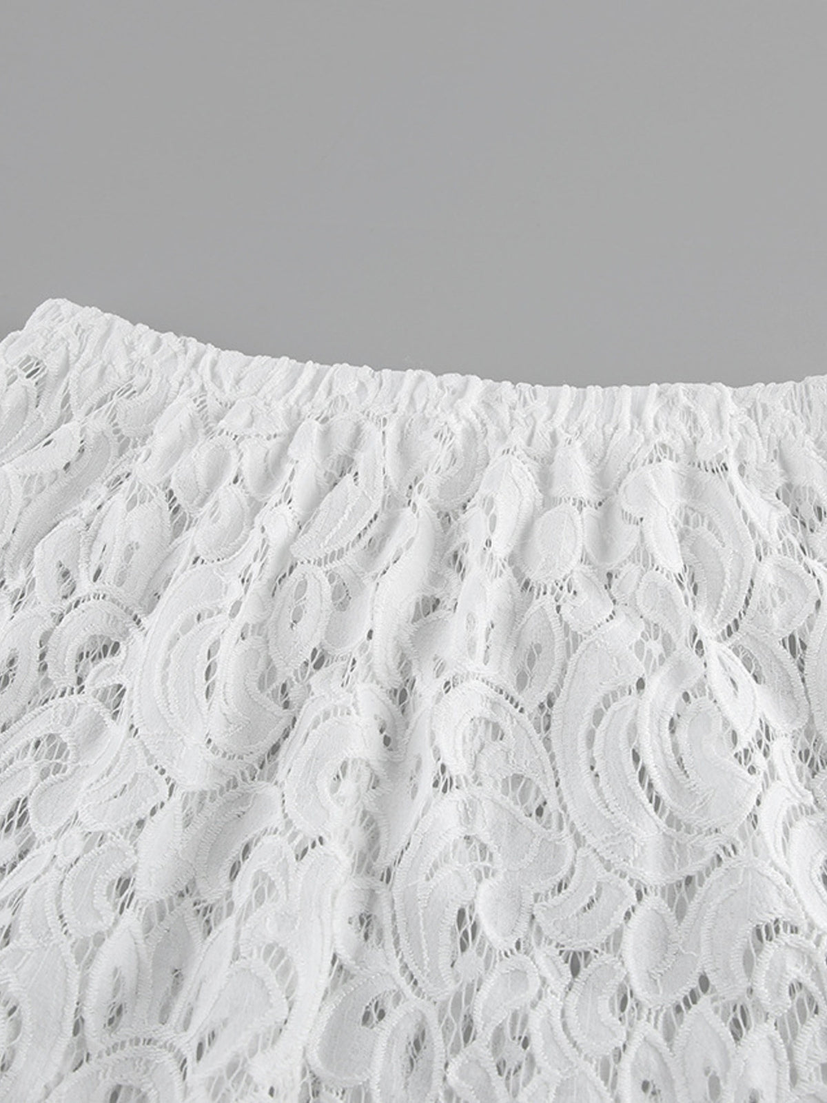 Lace skirt hem detail of two piece set