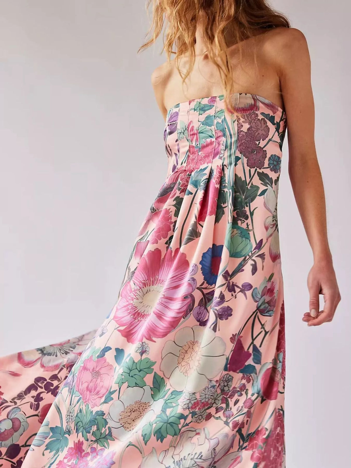 Floral print sleeveless maxi dress side view