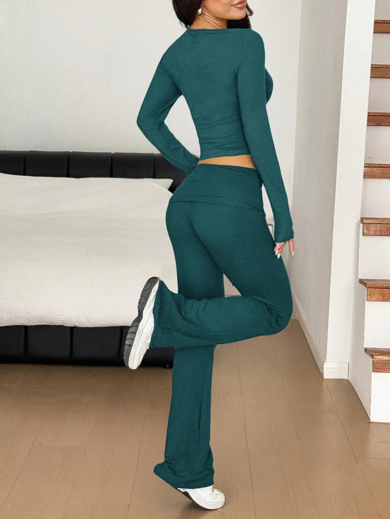 Long Sleeve Crop Top and Bootcut Pants Set - Fashorio