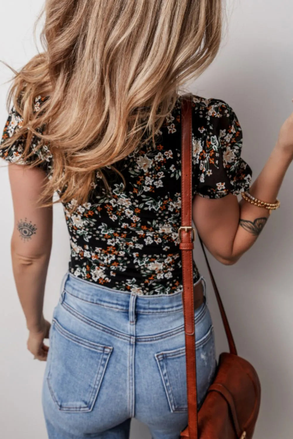 Printed Scoop Neck Short Sleeve Bodysuit - Fashorio