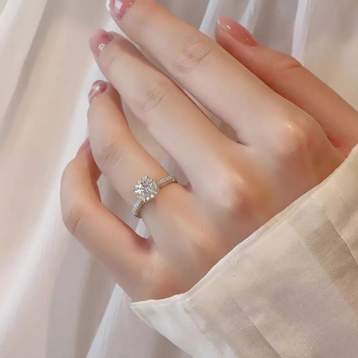 Close view of the one carat moissanite stone and setting