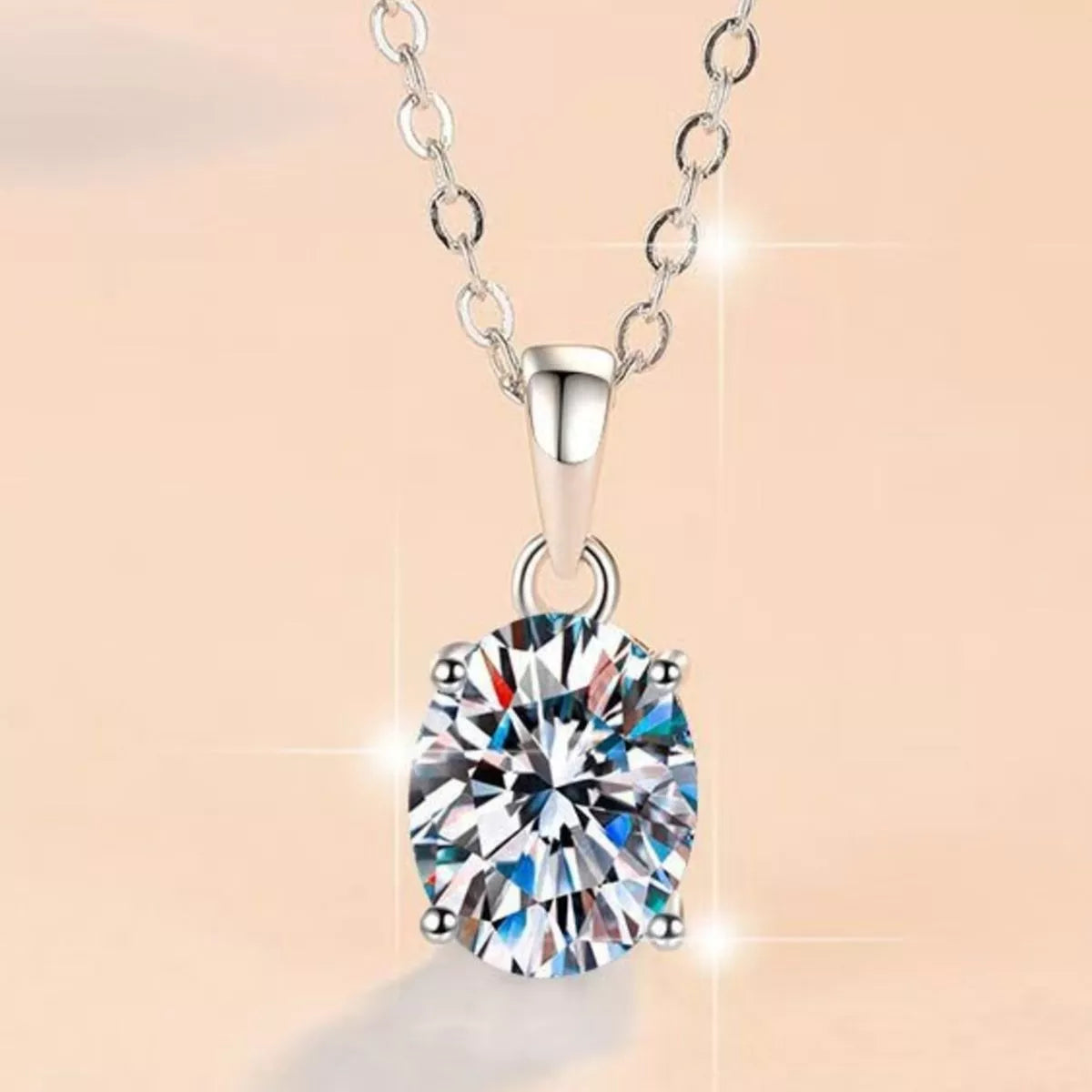 Fine silver chain and clasp detail on the necklace