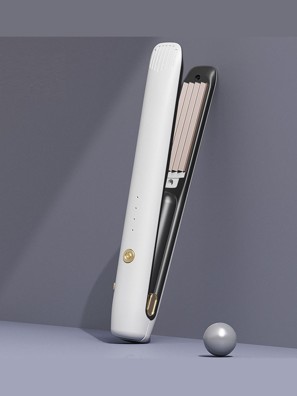 Straightener with charging cable