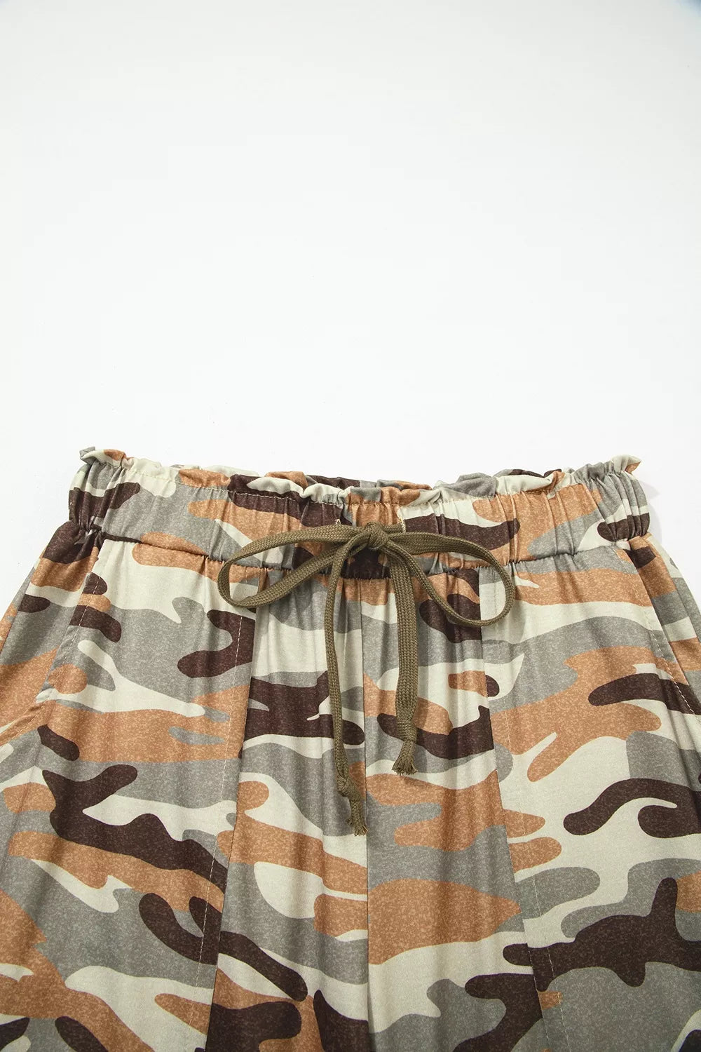 Side pocket detail on womens jogger pants