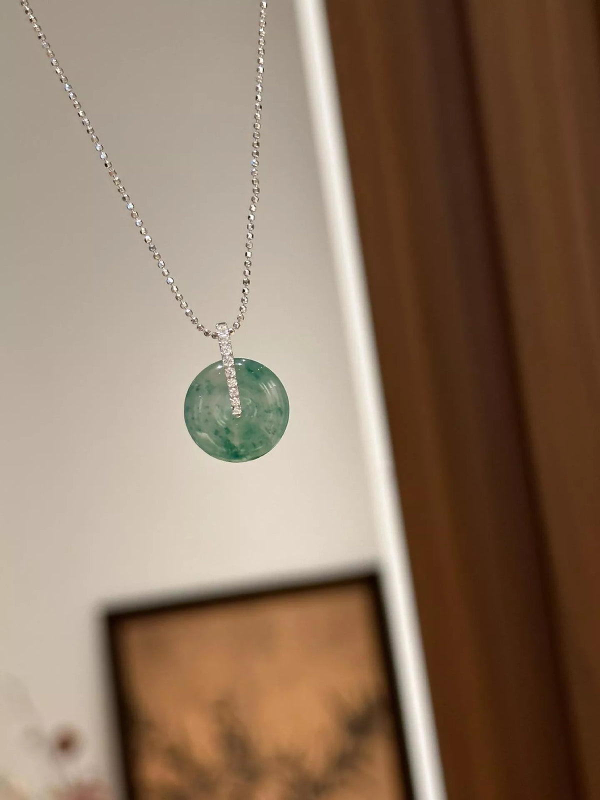 Turquoise agate pendant necklace close up view
