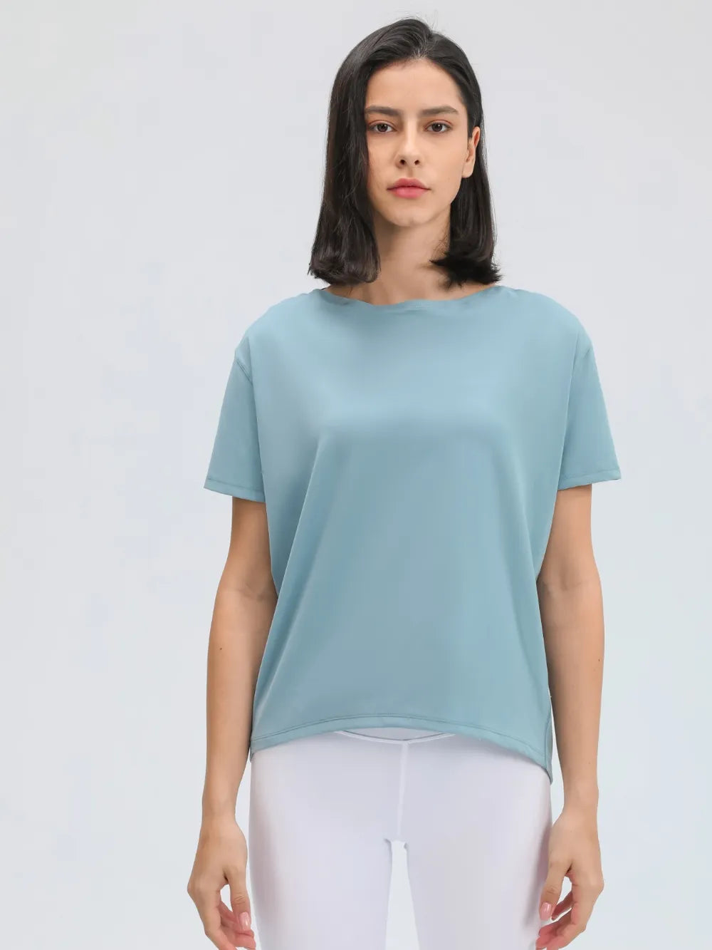 Round neck short sleeve active t-shirt on model view