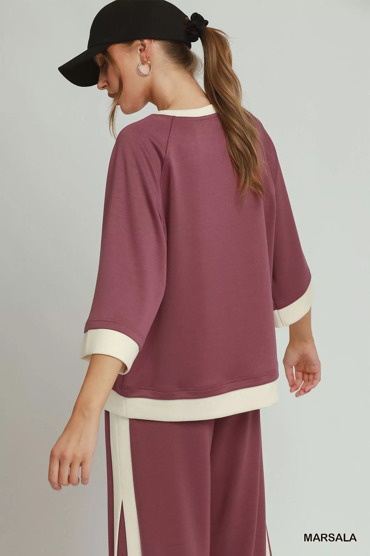 Umgee marsala colorblock raglan sleeve top back view