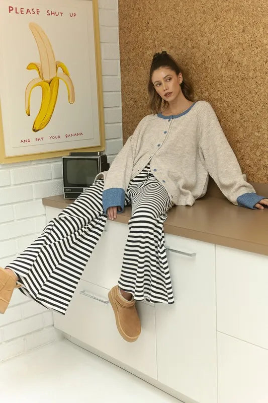 Annie Wear Contrast Trim Button Down Raglan Sleeve Cardigan - Fashorio