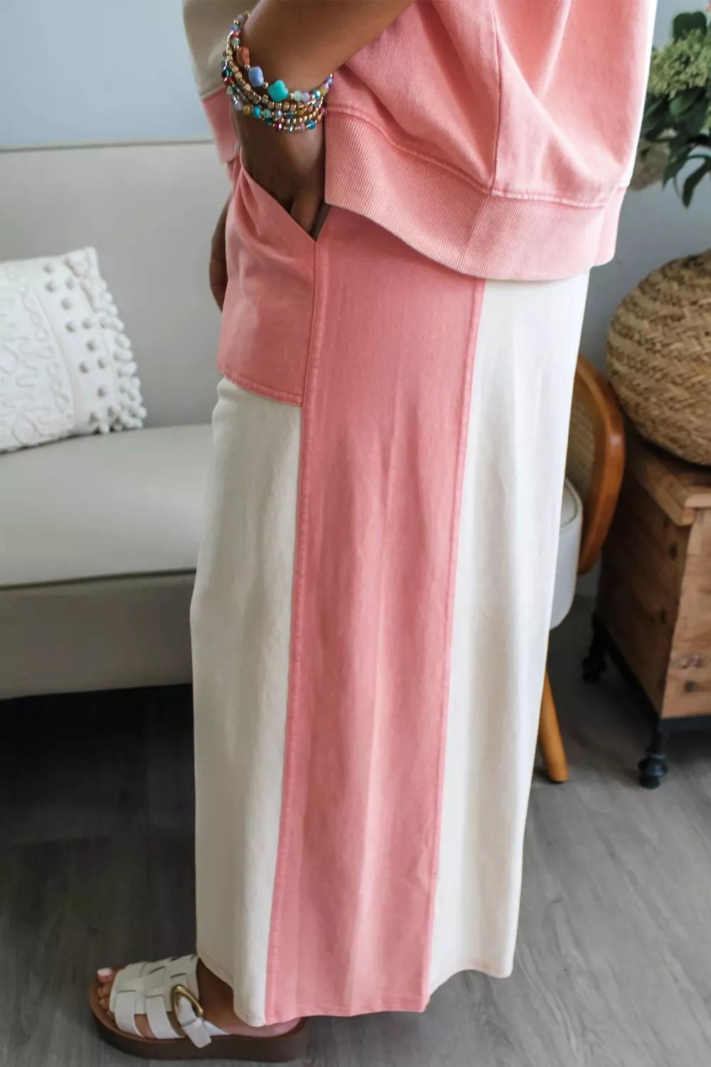 Color block tee relaxed fit detail
