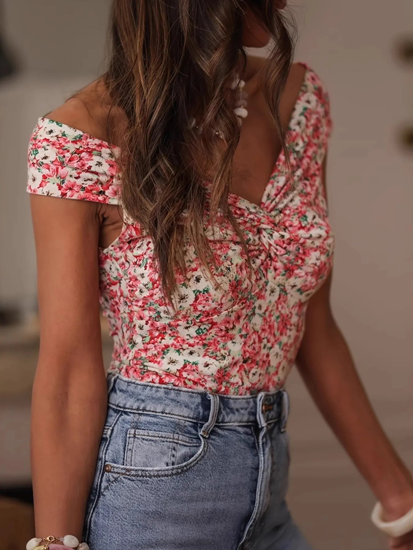 Twisted Front Floral Print Sleeveless Top - Fashorio