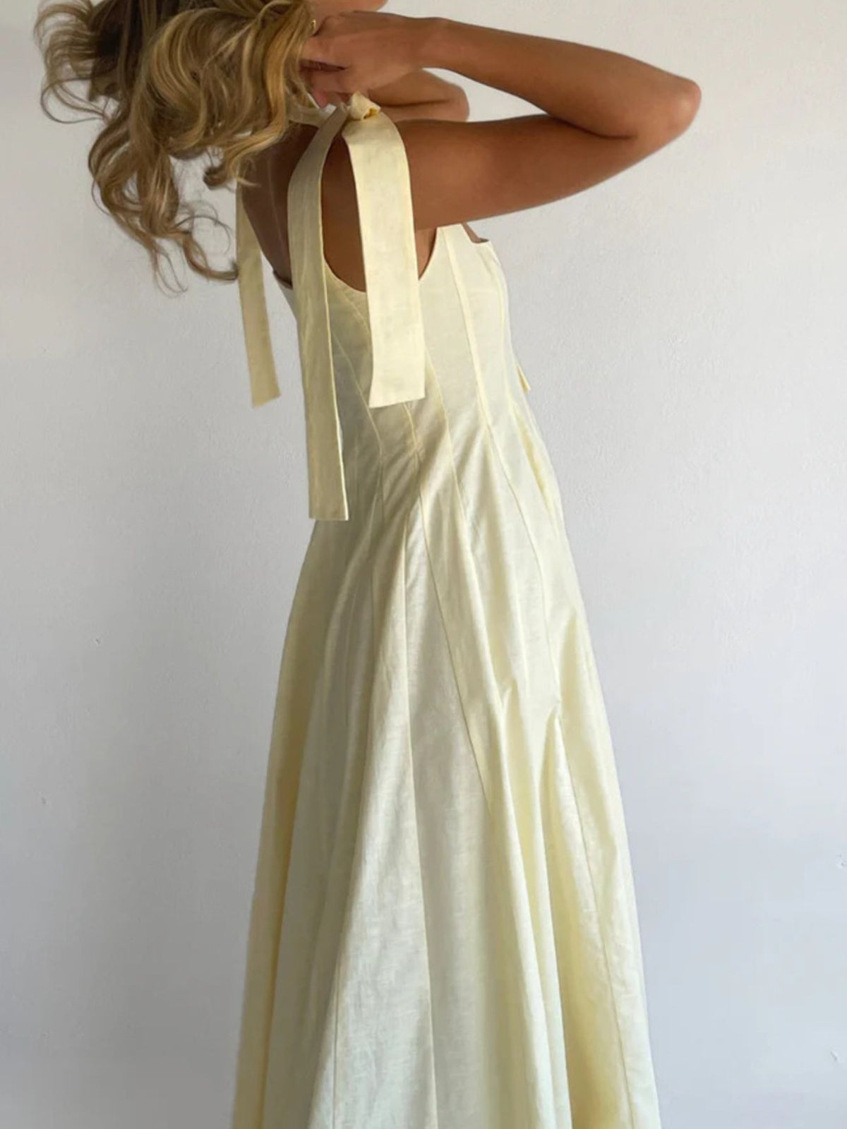 Gradient tie shoulder maxi dress neckline detail