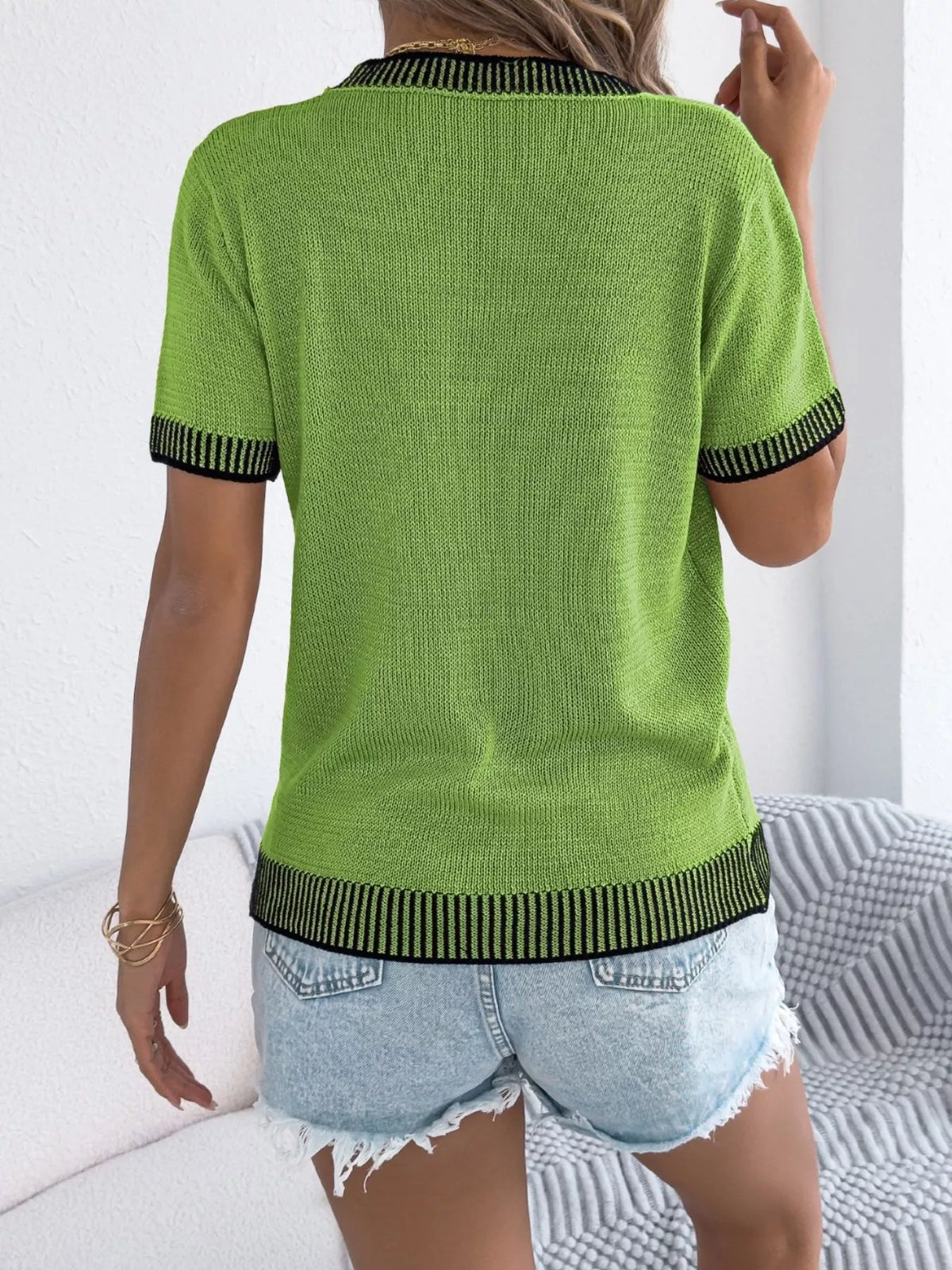 Striped trim knit sweater neckline detail in green