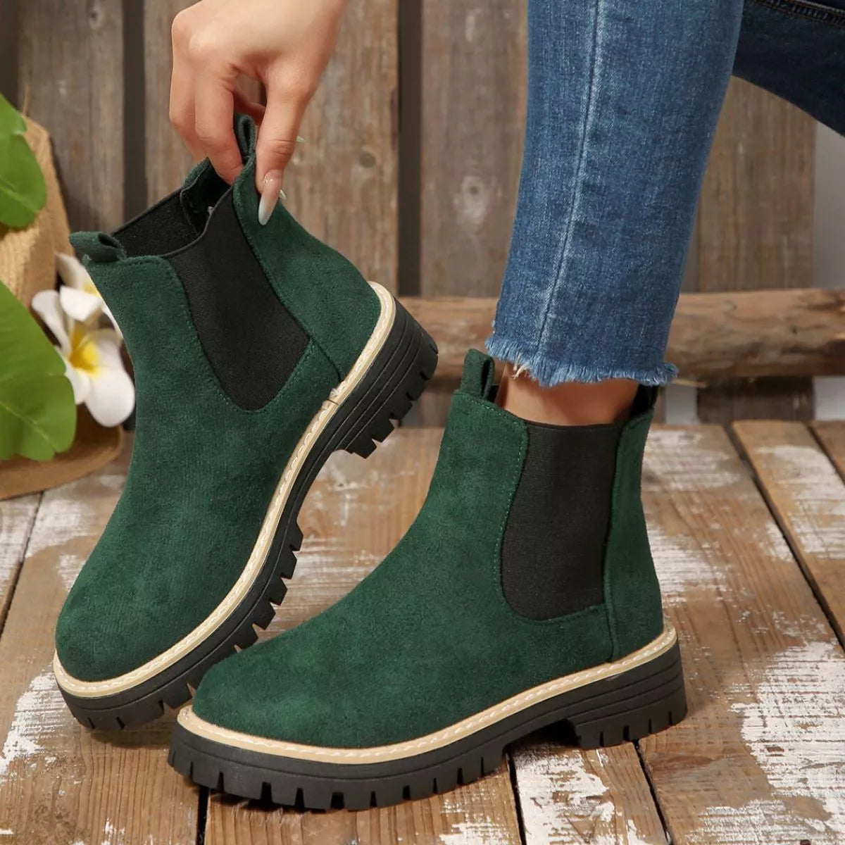 Round Toe Block Heel Boots in green