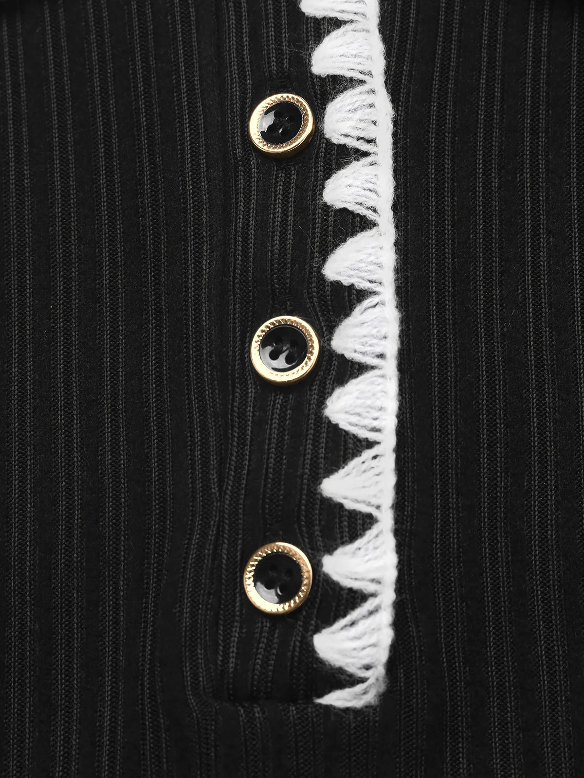 Contrast trim sweater dress sleeve detail