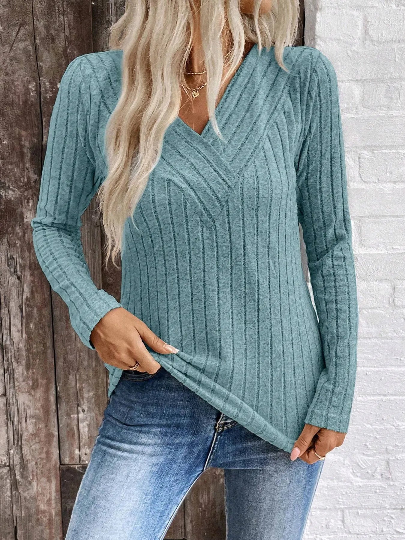Ribbed V-Neck Long Sleeve Knit T-Shirt - Fashorio