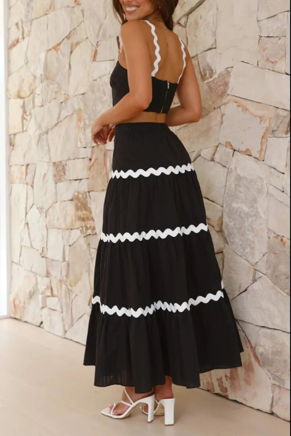 Contrast trim cami and skirt set back view
