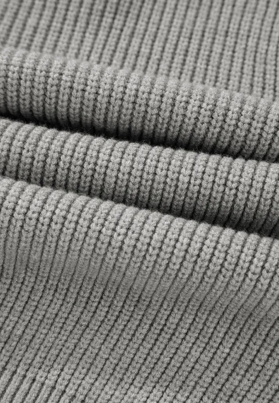 Round neck cardigan hem detail
