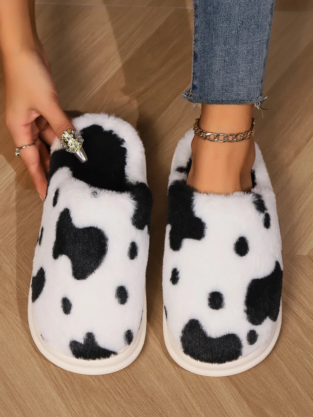 Animal Print Faux Fur Slippers - Fashorio