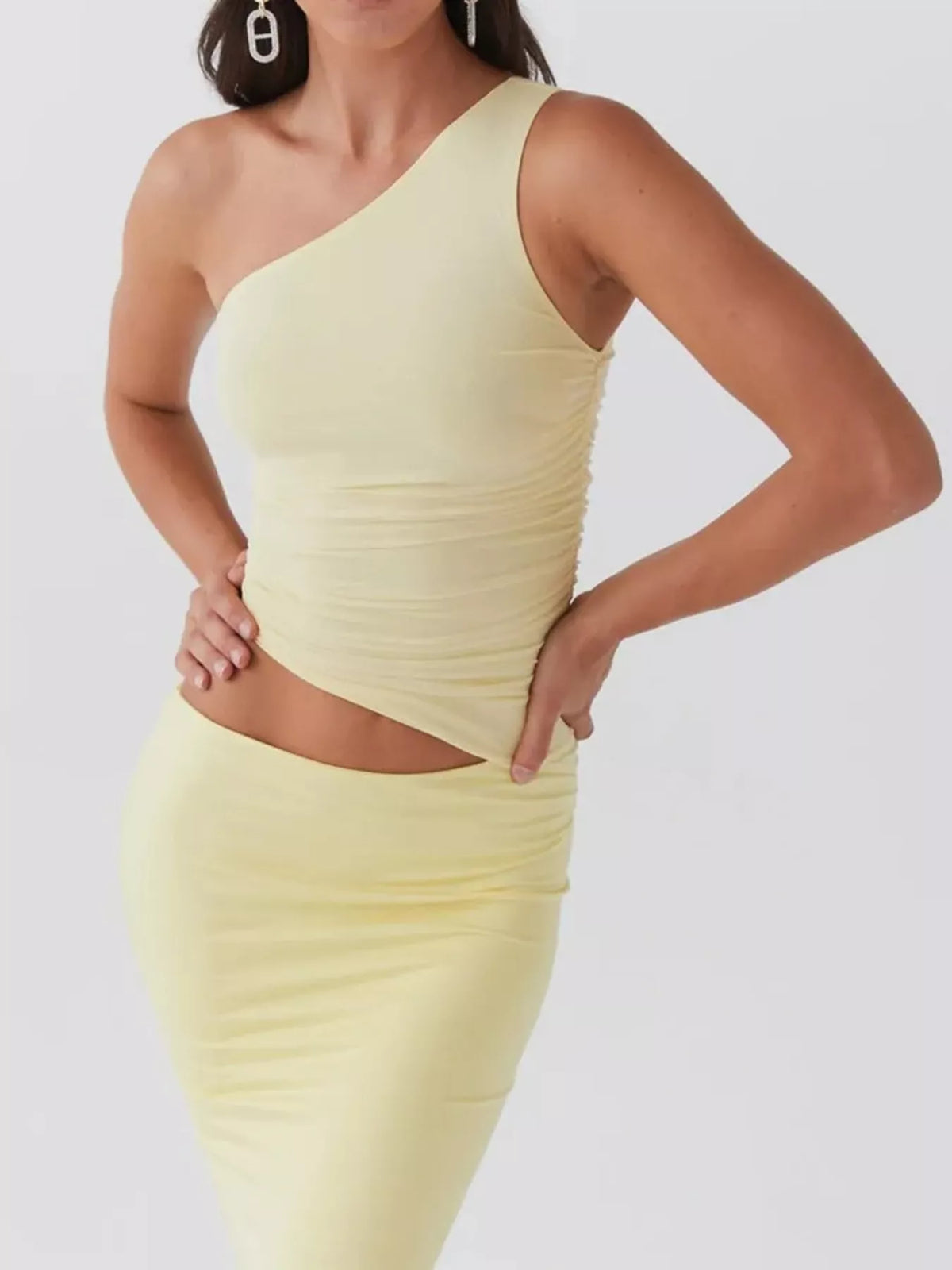 One shoulder cutout top detail