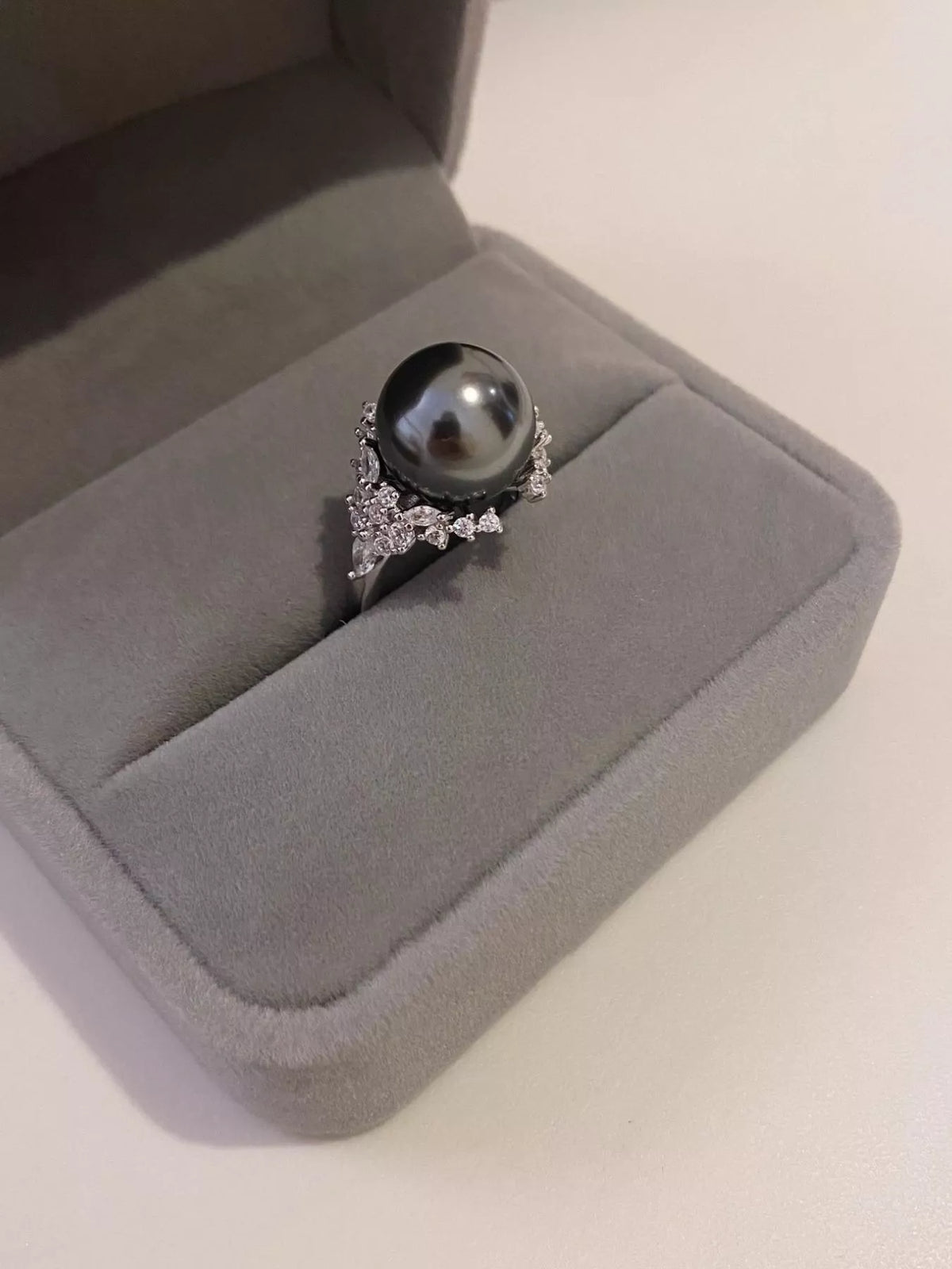 Sterling silver pearl ring adjustable band view