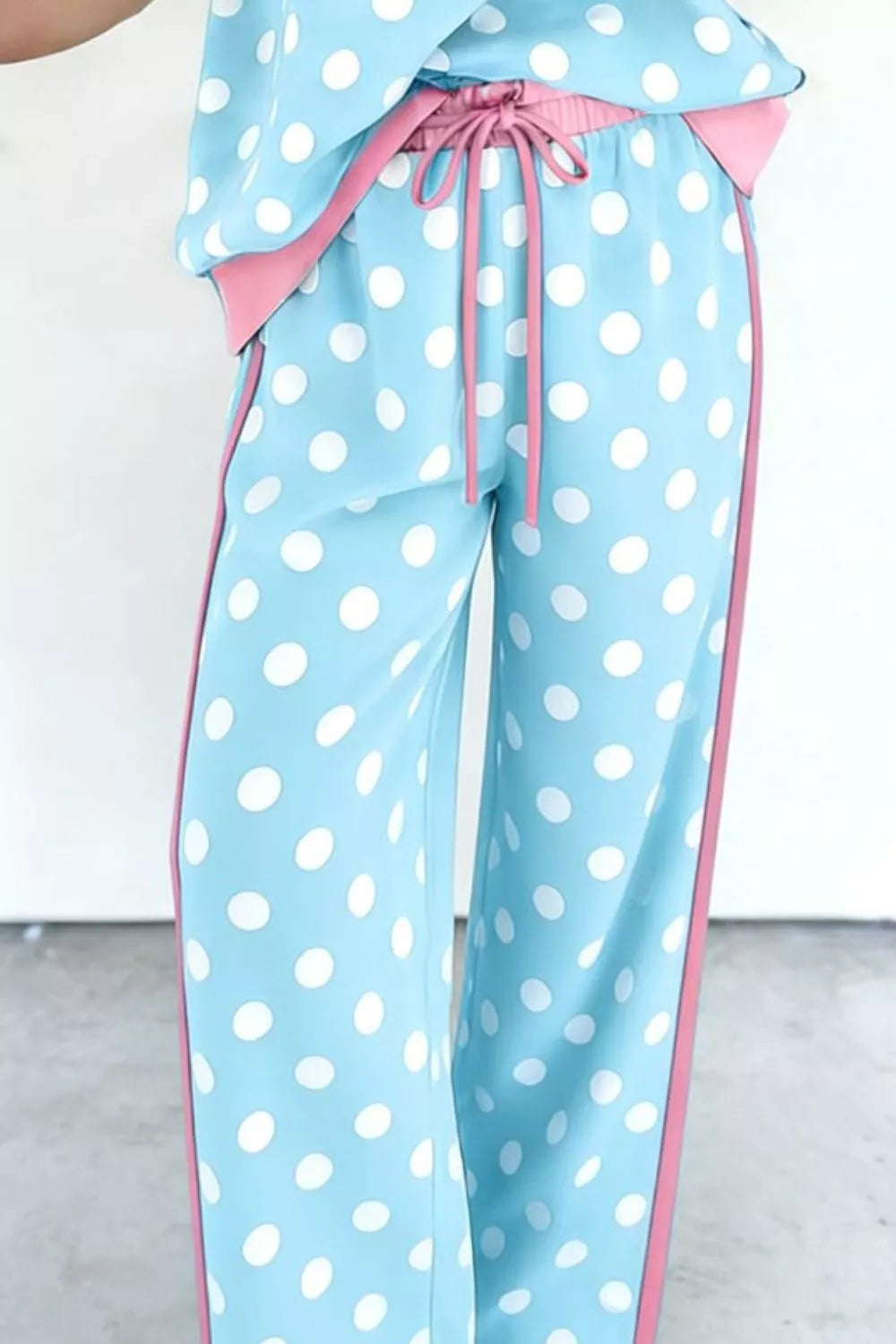 Contrast trim polka dot top and pants set back view
