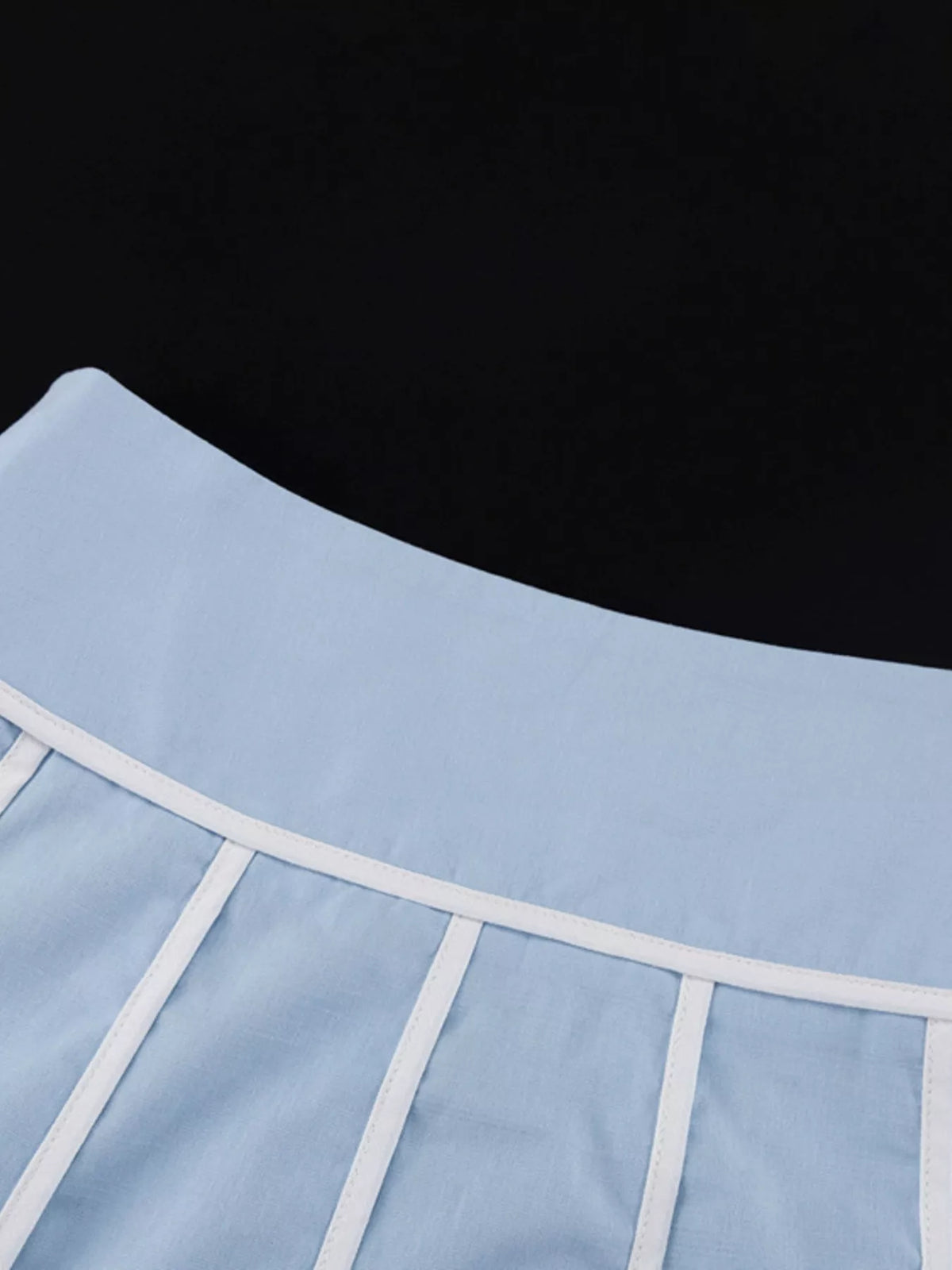 Contrast trim top and skirt full outfit