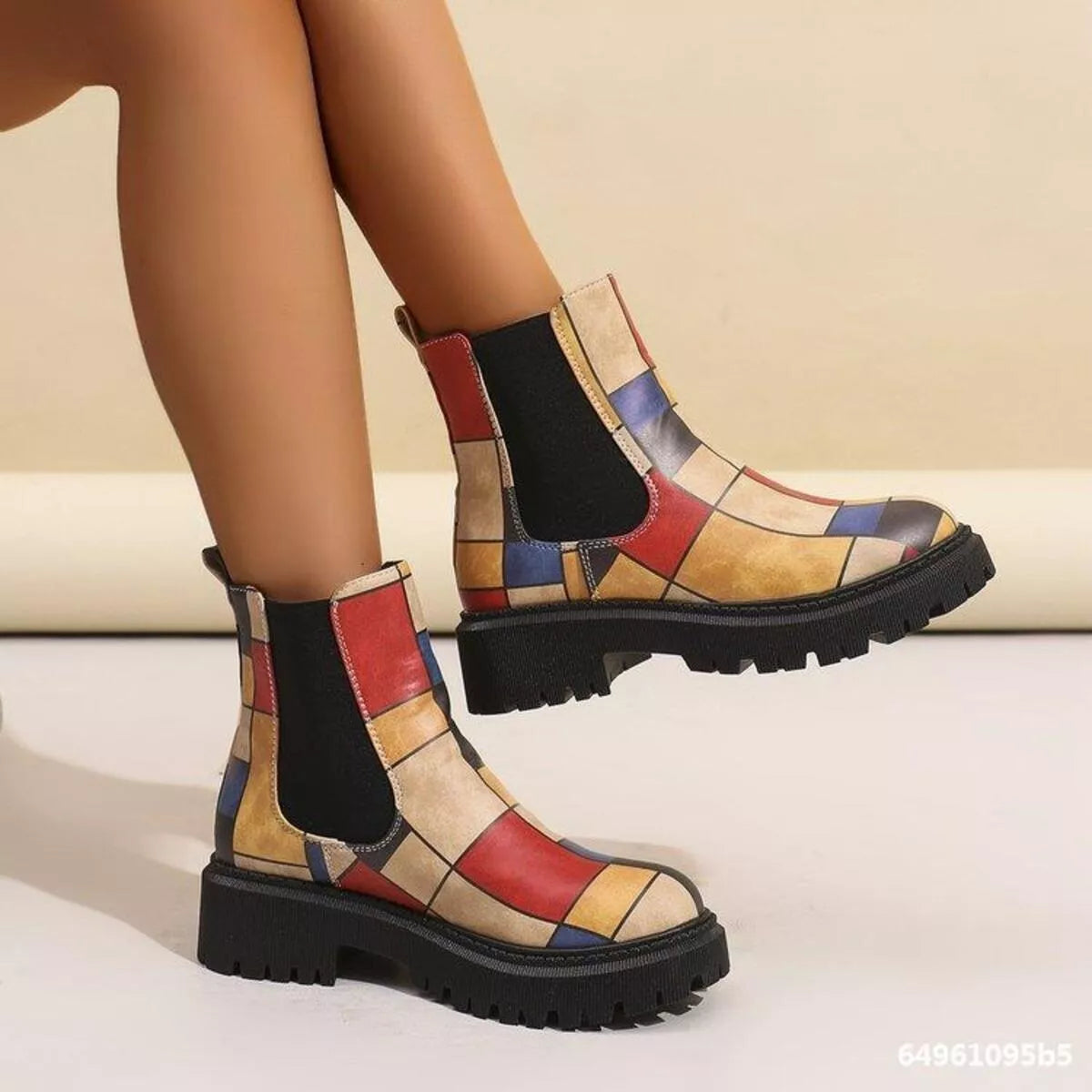 Round toe chunky heel ankle boots top styling detail
