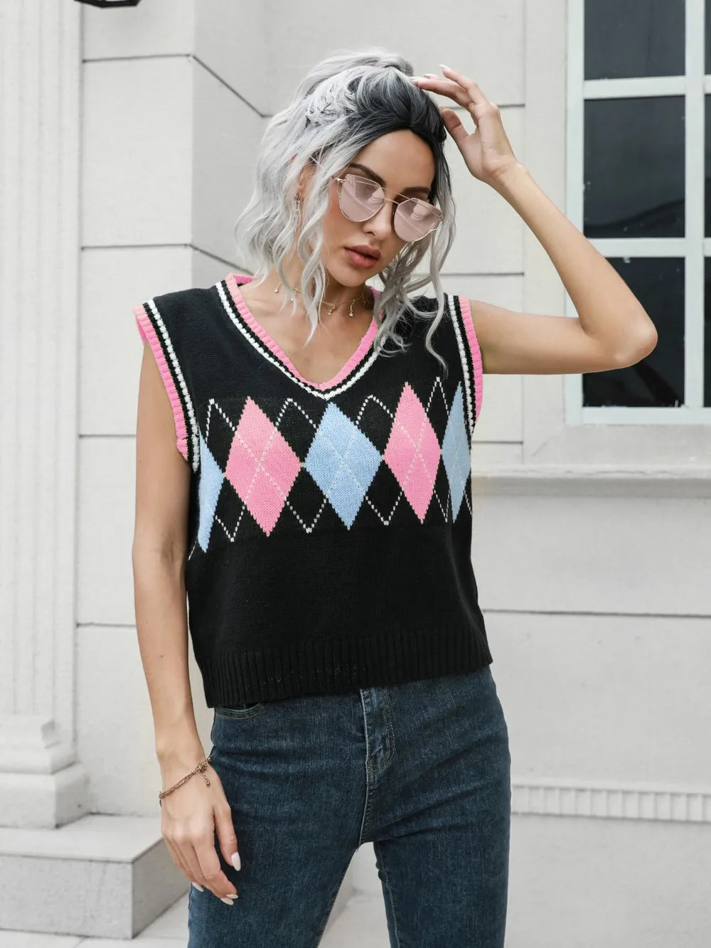 Geometric V-Neck Sweater Vest - Fashorio
