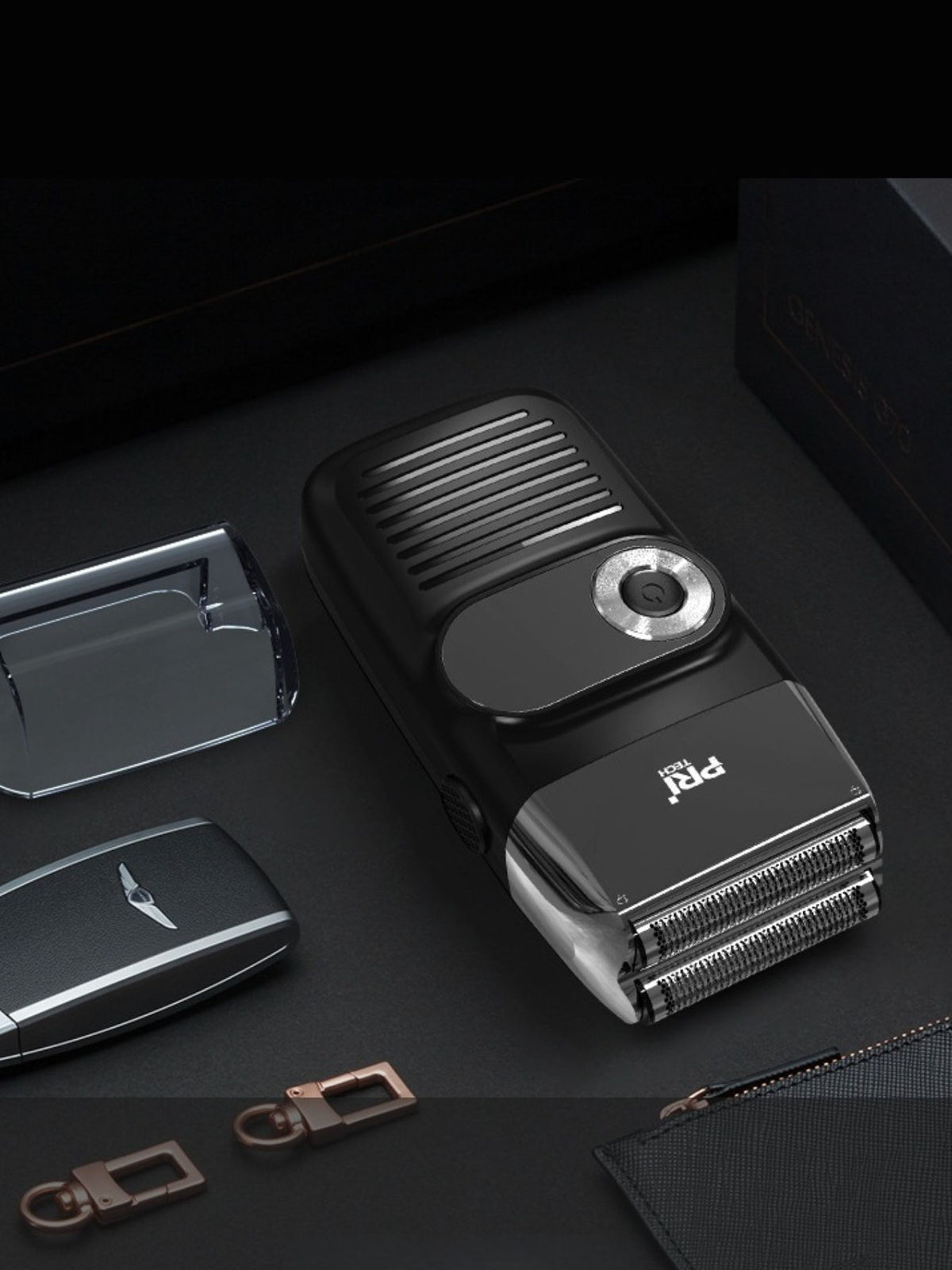 Portable clipper held in hand
