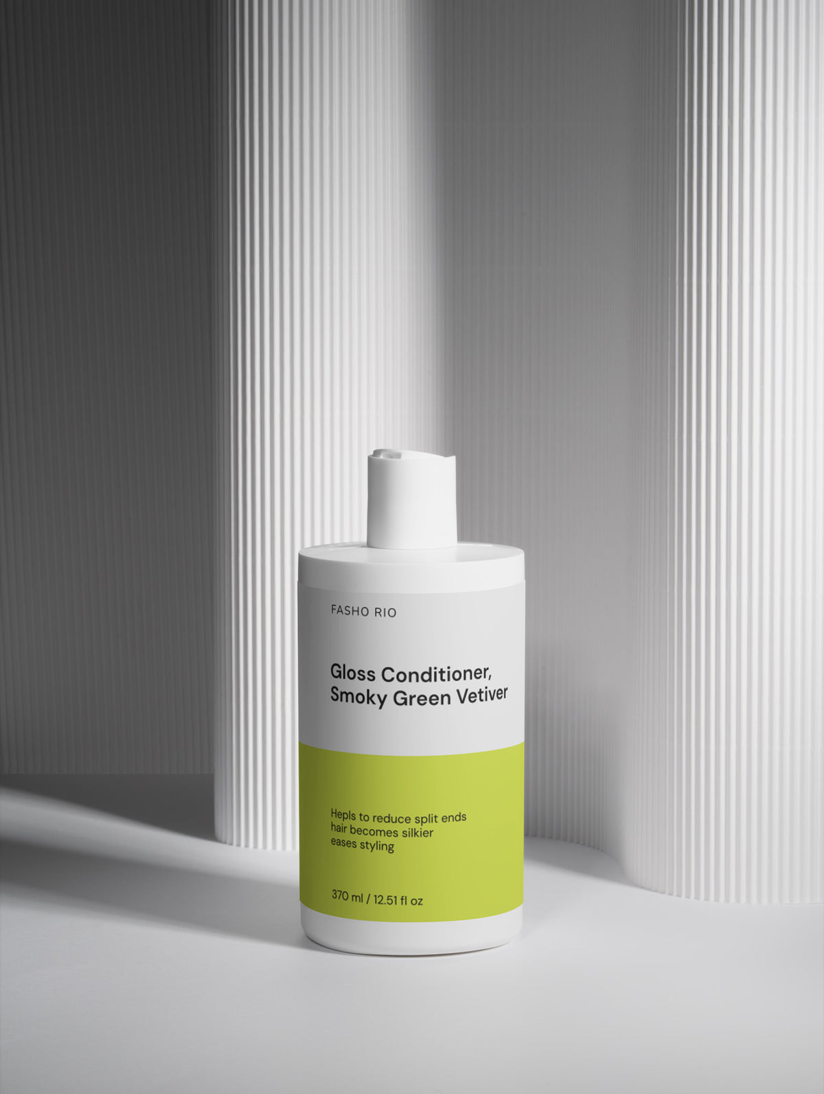 Wheat protein conditioner with avocado oil