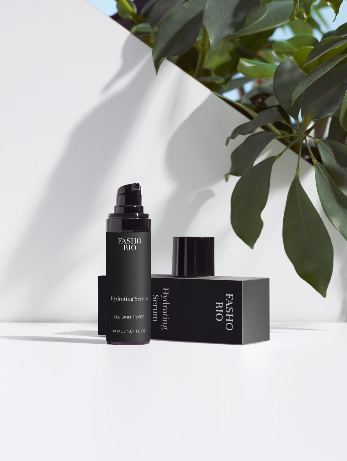 Lightweight hydrating serum close up