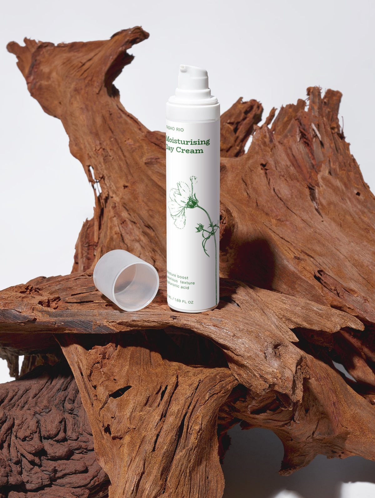 Fashorio hydrating day cream packaging detail