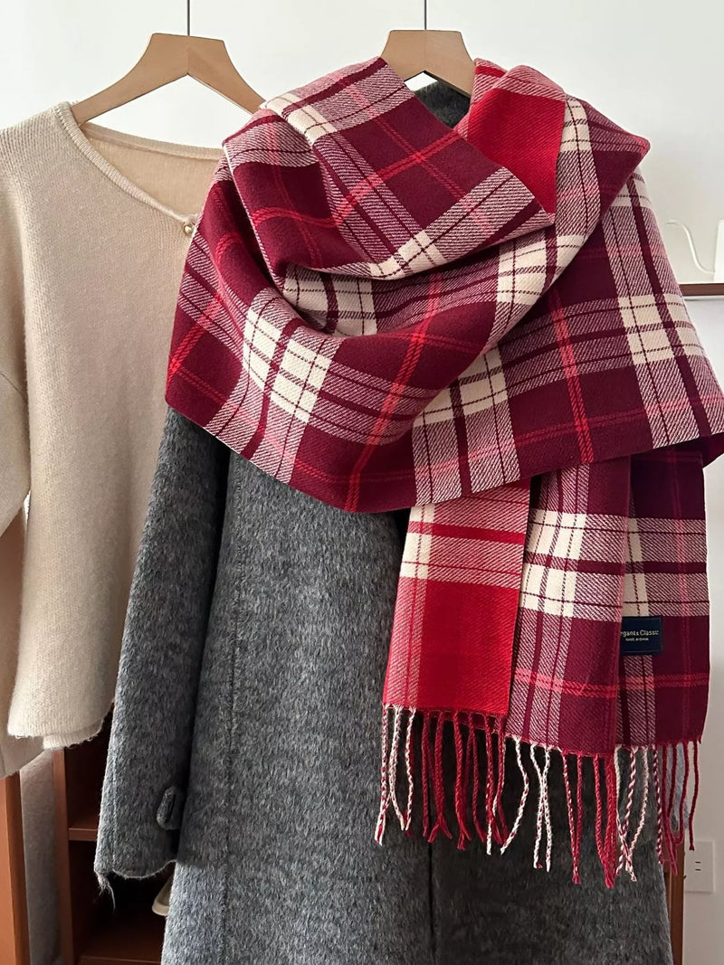 Classic fringe plaid scarf in red