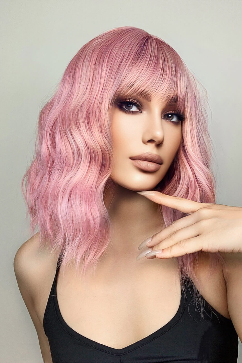 Wavy bob side profile