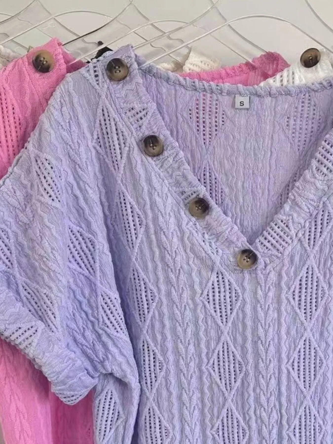 Textured V-Neck Short Sleeve Top - Fashorio