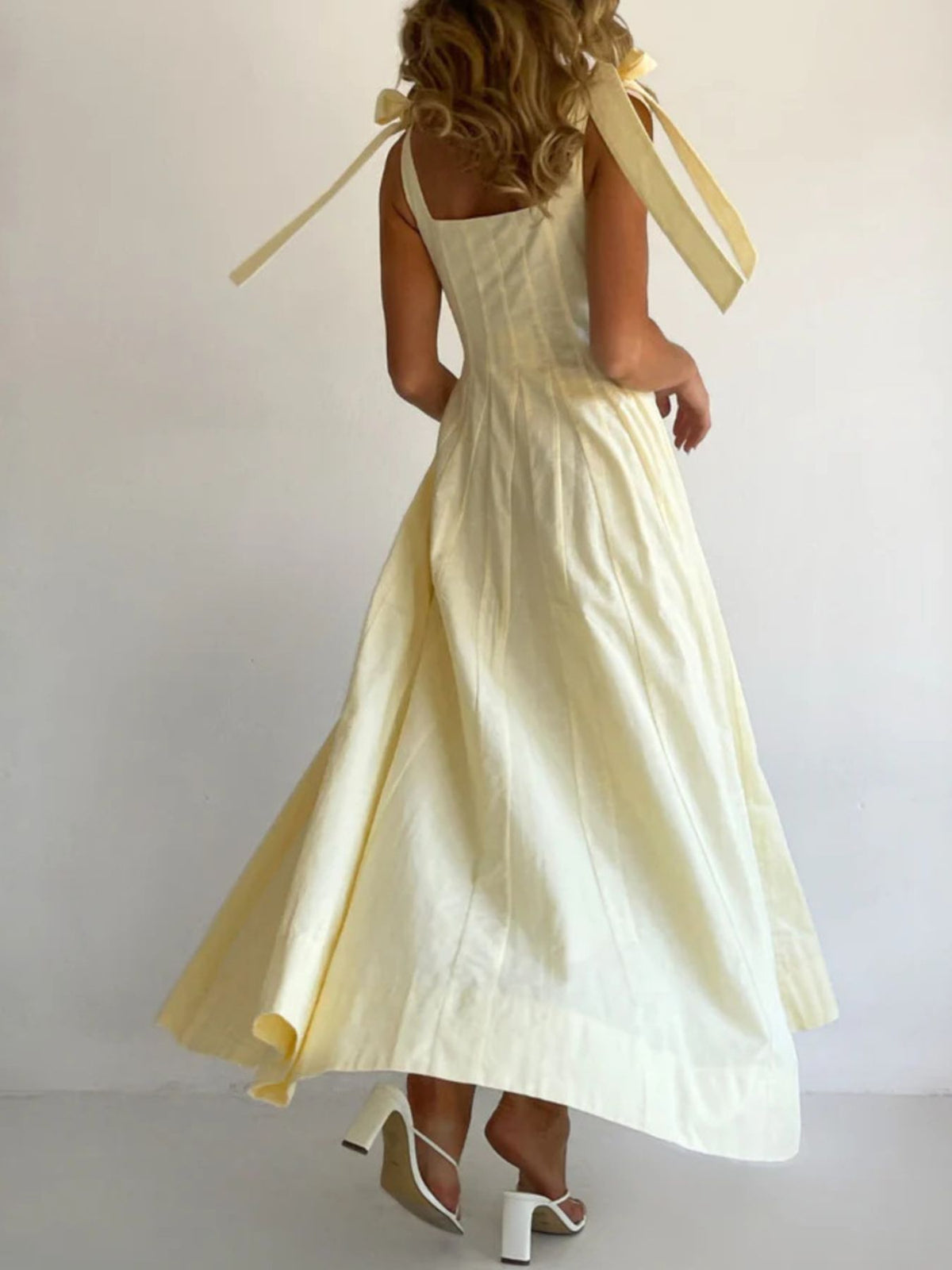 Gradient tie shoulder maxi dress shoulder detail